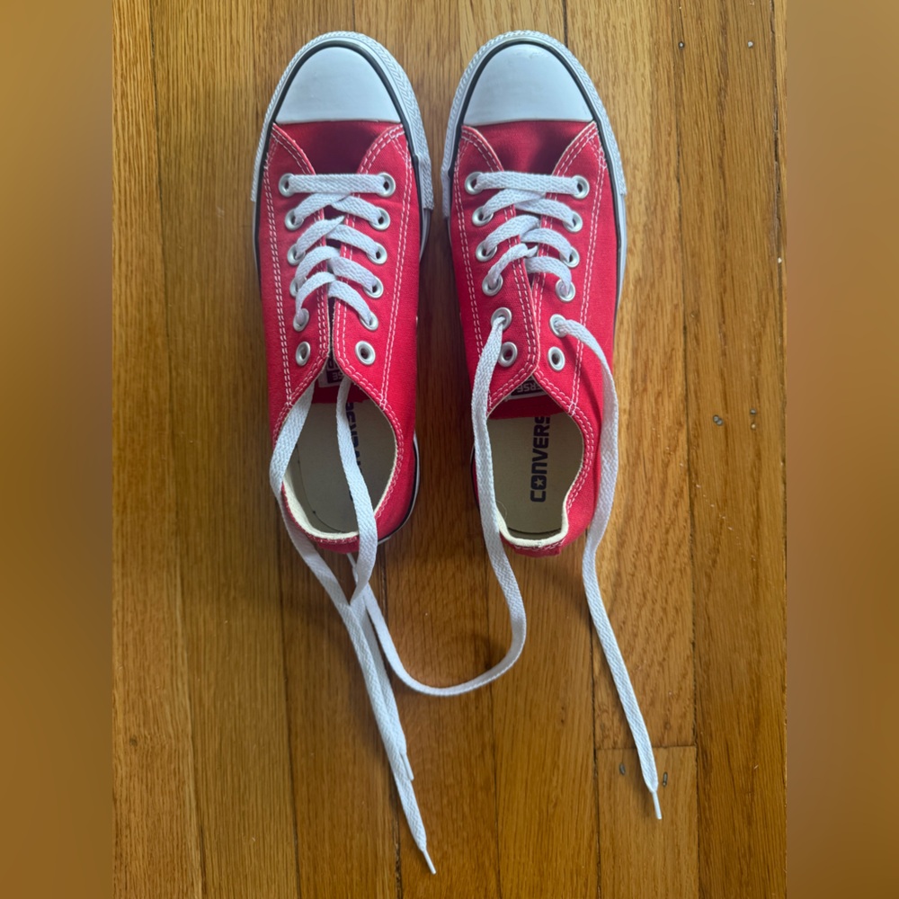 Converse Red Low-Top Sneakers (barely worn)